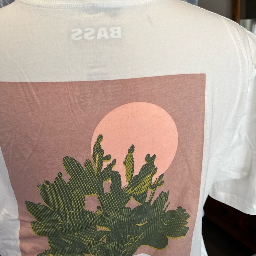 Bass Tshirt - Picture 3 of 6